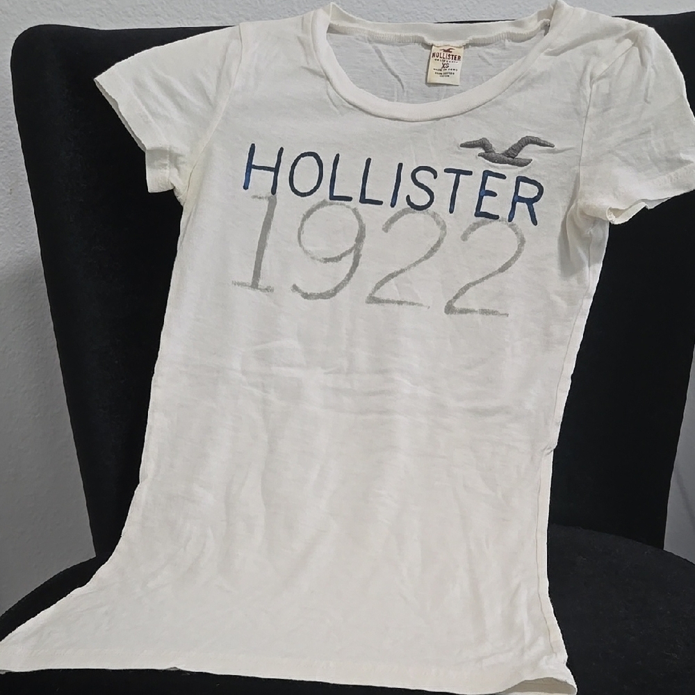 Vintage Y2K Hollister White Fitted Short Sleeve T-Shirt